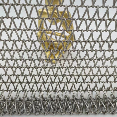 Interlocked Spiral Wire Mesh Grootte 2mm-20mm Customized Kleur roestvrij staal