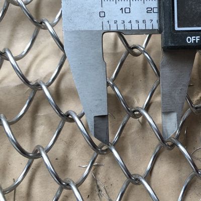 Decoratief interieur metalen spoel draperies Custom draad pitch 9mm 80% open gebied