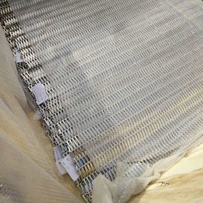 5 mm Draaddiameter Spiraal Mesh Gordel ISO9001 Certificaat Lengte 1m-36m Breedte 6m