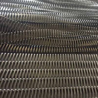 5 mm Draaddiameter Spiraal Mesh Gordel ISO9001 Certificaat Lengte 1m-36m Breedte 6m