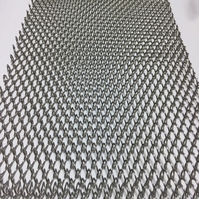 Interieurversiering 80% Open Ruimte Metalen Spoel Drapery met aangepaste lengte en 9mm Draad Pitch ISO9001 Certificering