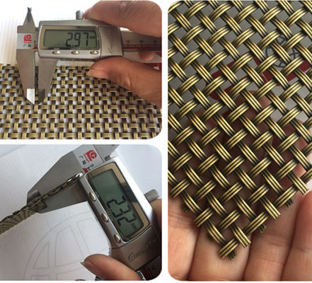 Op maat gemaakte roestvrijstalen metalen mesh panelen voor unieke harde oppervlakte decoratie in residentiële commerciële interieurs