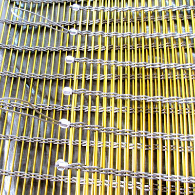Gecertificeerd brandwerend 8 mm roestvrijstalen metalen gaas voor gevelventilatie van hoogbouwgebouwen