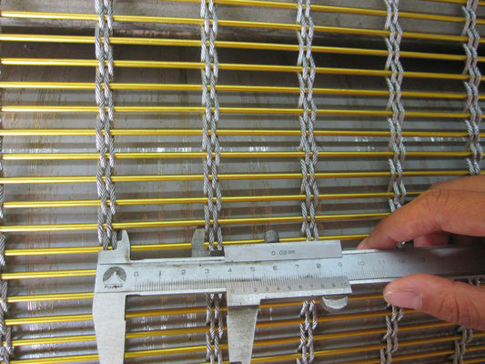 Gecertificeerd brandwerend 8 mm roestvrijstalen metalen gaas voor gevelventilatie van hoogbouwgebouwen