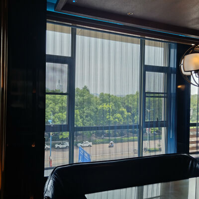 Gepersonaliseerd breed architectonisch draadnet met afschermingen voor gevels en interieurontwerp