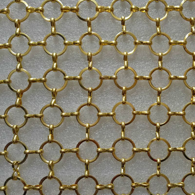 ODM Gouden Metaal Ring Mesh Decorative Fence 3.8mm het Netwerk van de Kettingspost