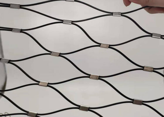 de Hand van 7x7 Antifire - geweven Mesh Steel Rope Fence 60x60mm voor Tredetraliewerk
